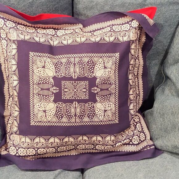 Navy Bandana on Red Cotton 20 x 20 Accent Throw Pillow NEW - Picture 2 of 11